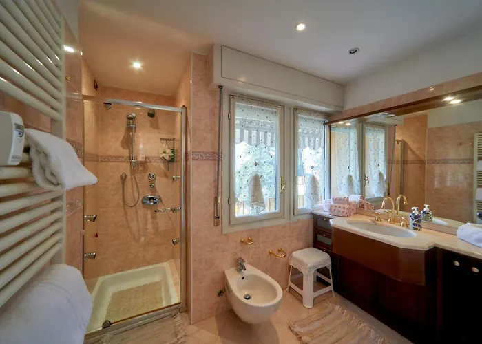 Tosca House 2 3*