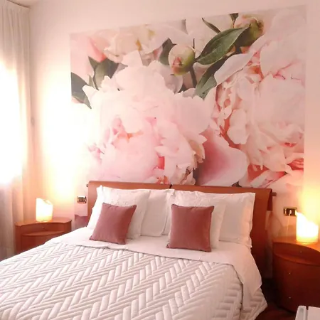 Tosca House 2 Bed & Breakfast *