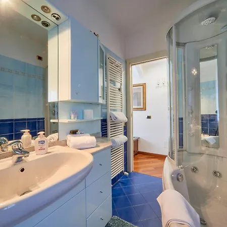 Tosca House 2 לינה וארוחת בוקר