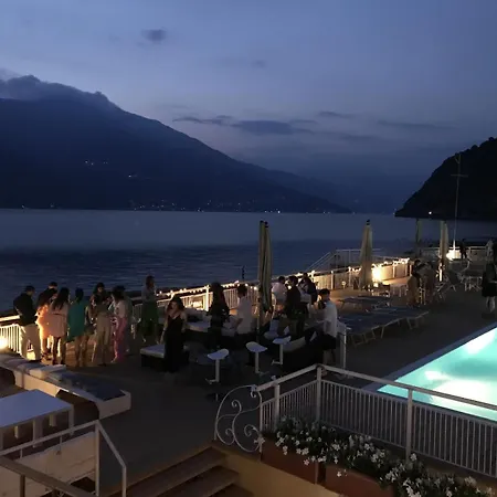 Tosca House 2 Bed & Breakfast Varenna