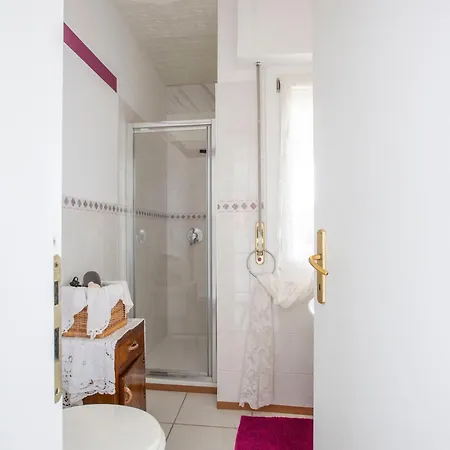 Tosca House 2 Bed & Breakfast